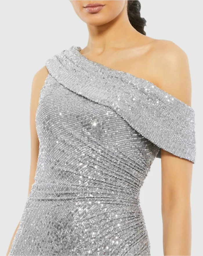Best Sellers Women Silver Sequined Drop Shoulder Gown Platinum Mac Duggal