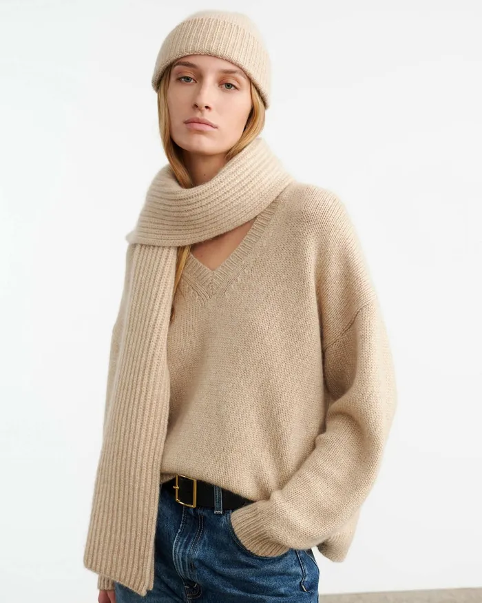 CAMARI CASHMERE HAT Black Women Nili Lotan Belts and Accessories