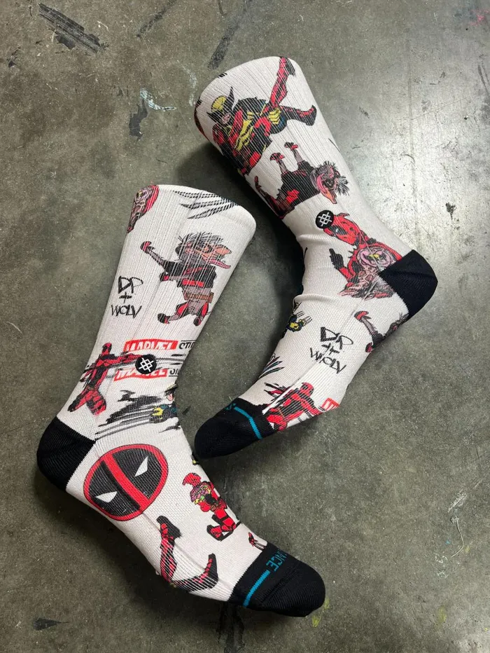 Deadpool X Stance Poly Crew Socks Deadpool Wolverine Aop 8211 Canvas MenWomen Stance Crew