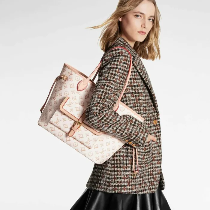 Louis Vuitton Onthego MM M20921 8211 Louis Vuitton Handbag Store Women Louis Vuitton Neverfull Bag