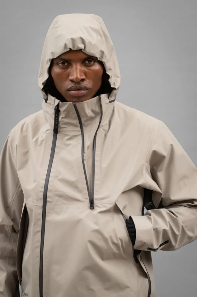 Men GoreTex 3L Stand Collar Jacket Mid Khaki Norse Projects Outerwear