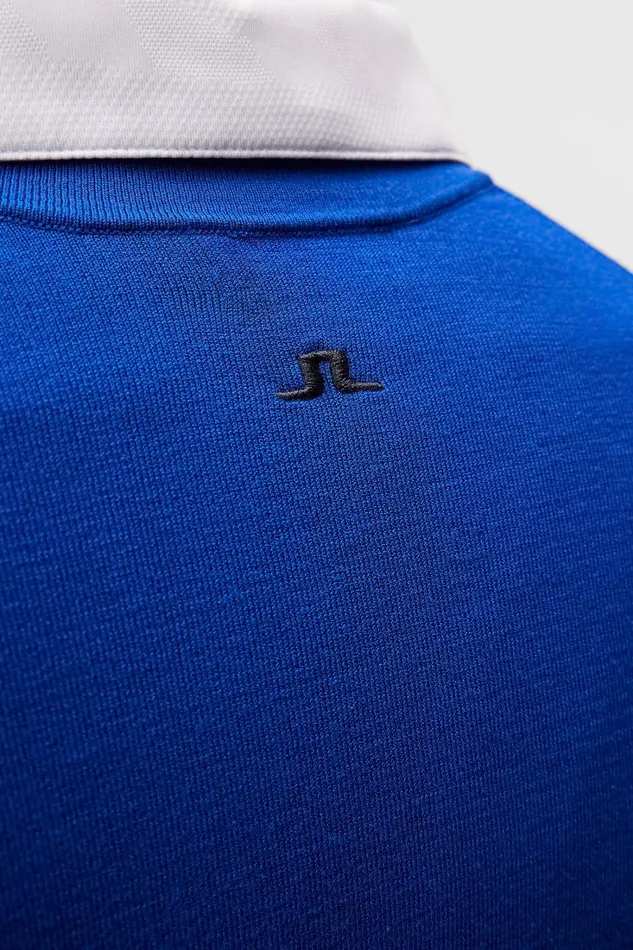 Men Liam Knitted Vest Surf The Web JLindeberg Knitwear Men Liam Knitted Vest Surf The Web JLindeberg Knitwear