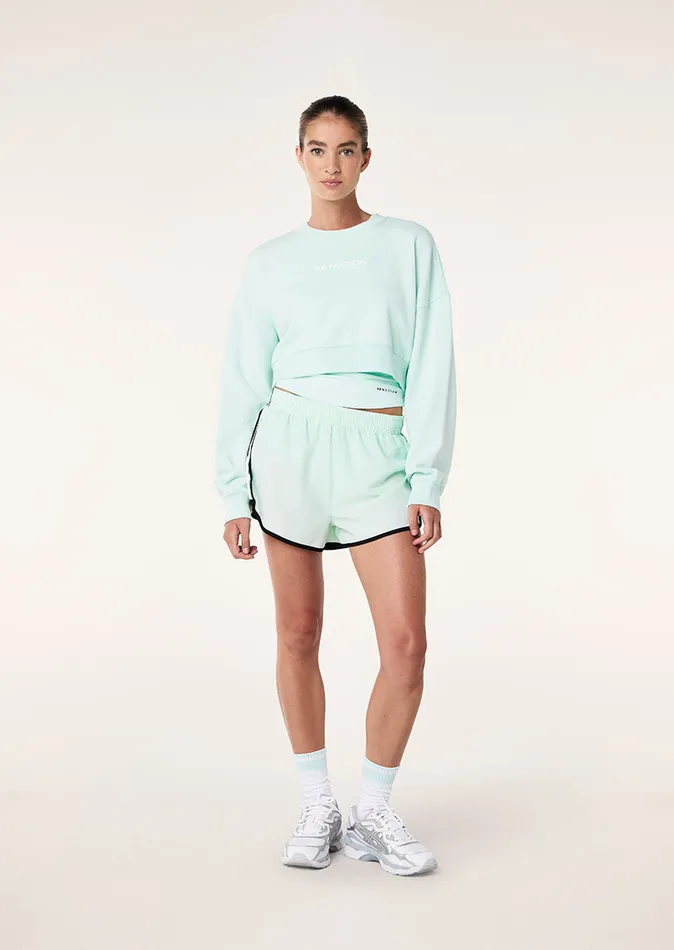 NAMEDROP CROPPED SWEAT IN HINT OF MINT Women Sweatshirts PE Nation