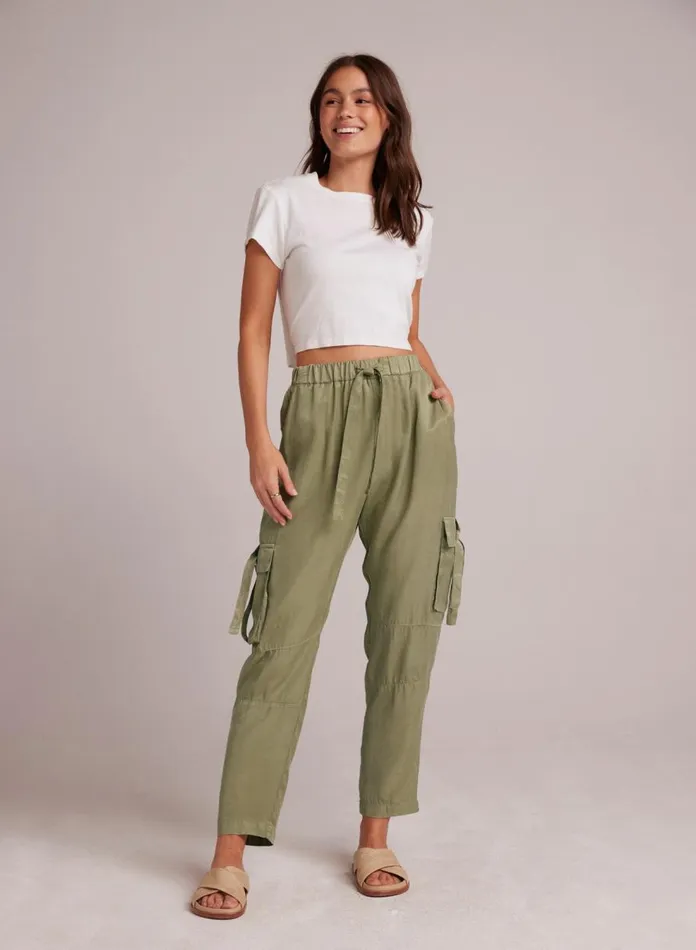 Pants Women Bella Dahl Zephyr Tie Pocket Utility Pant 8211 Khaki Army