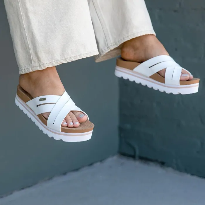 Reef Cushion Bloom Hi Cloud Women Sandals Reef Cushion Bloom Hi Cloud Women Sandals