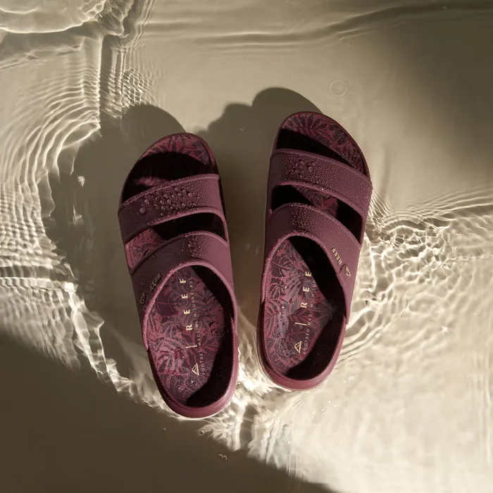 Reef Oasis Double Up Burgundy Tropics Men Slides Reef Oasis Double Up Burgundy Tropics Men Slides