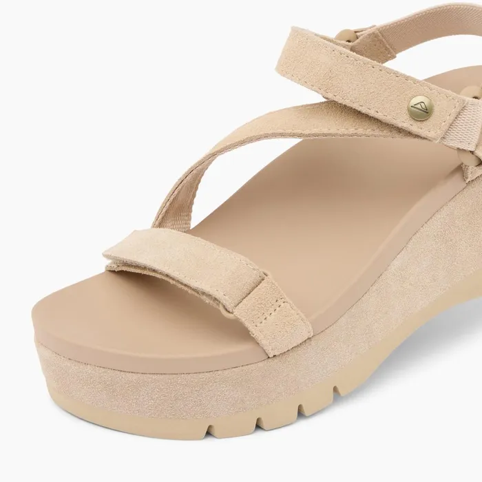 Reef Vista Higher Luna Oasis Suede Women Sandals Reef Vista Higher Luna Oasis Suede Women Sandals