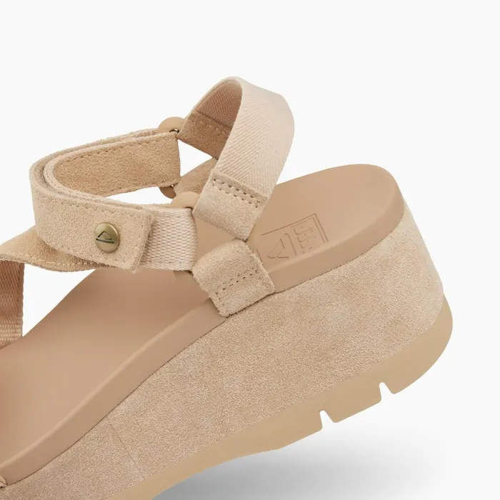 Reef Vista Higher Luna Oasis Suede Women Sandals Reef Vista Higher Luna Oasis Suede Women Sandals