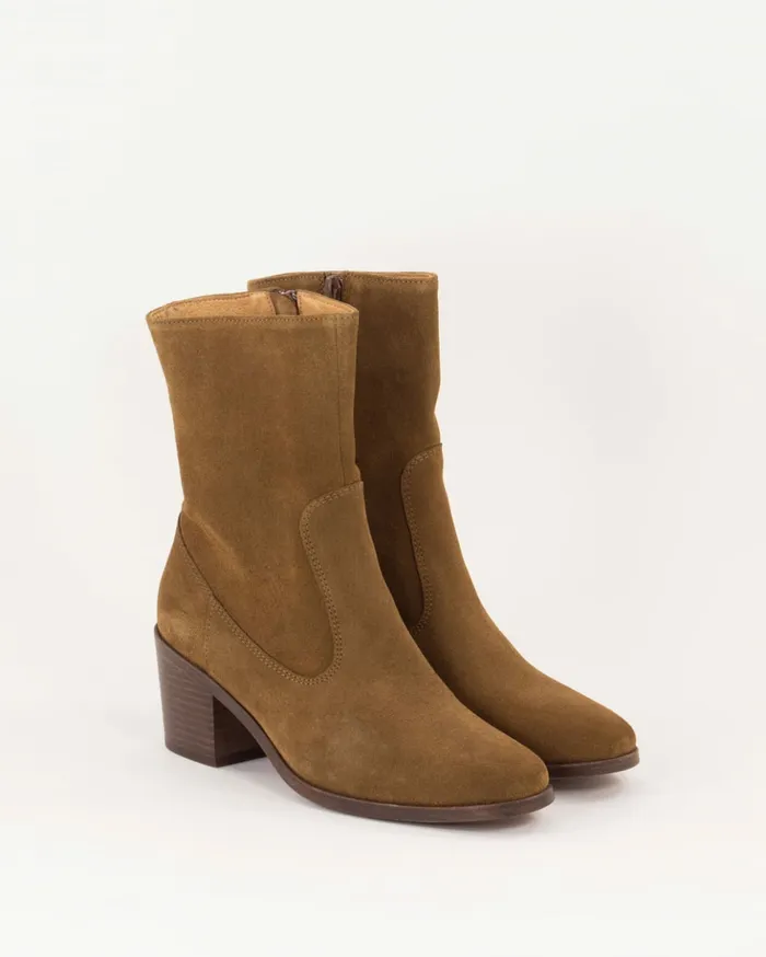 Sessn Womens Shoes Ludd Tobacco Suede Casaul