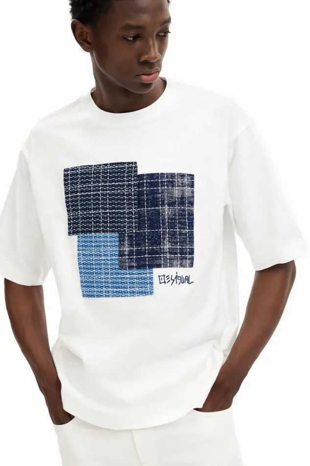 Tshirts Men Desigual Tshirt With Central Patch White
