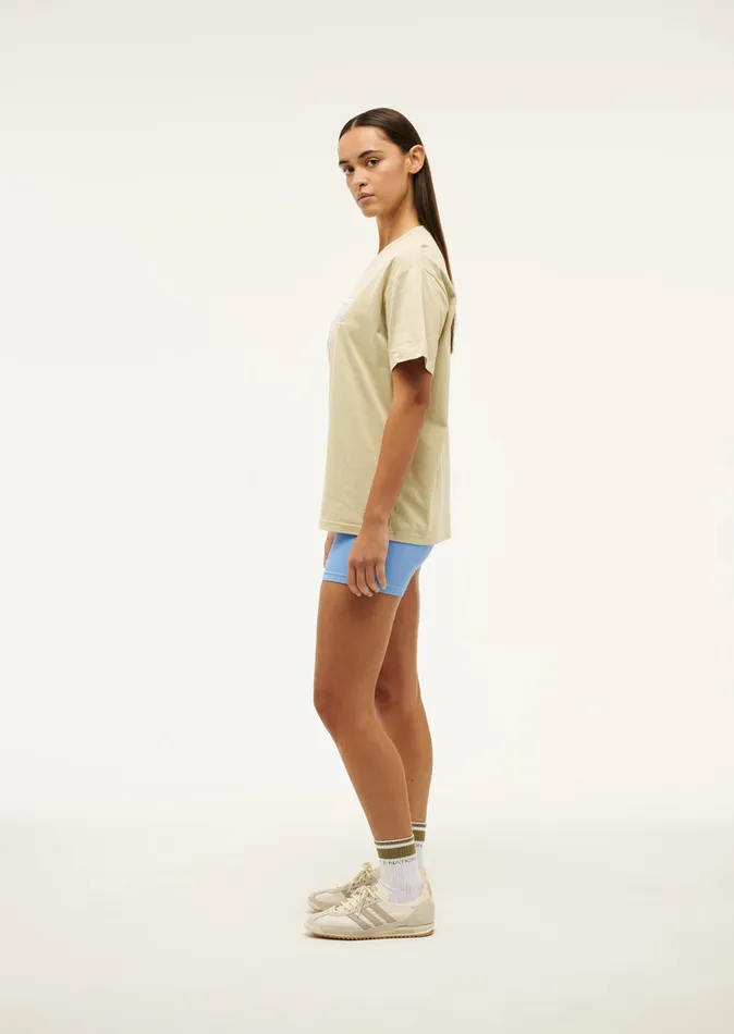 Tees PHYSICAL TEE IN OVERCAST PE Nation Women