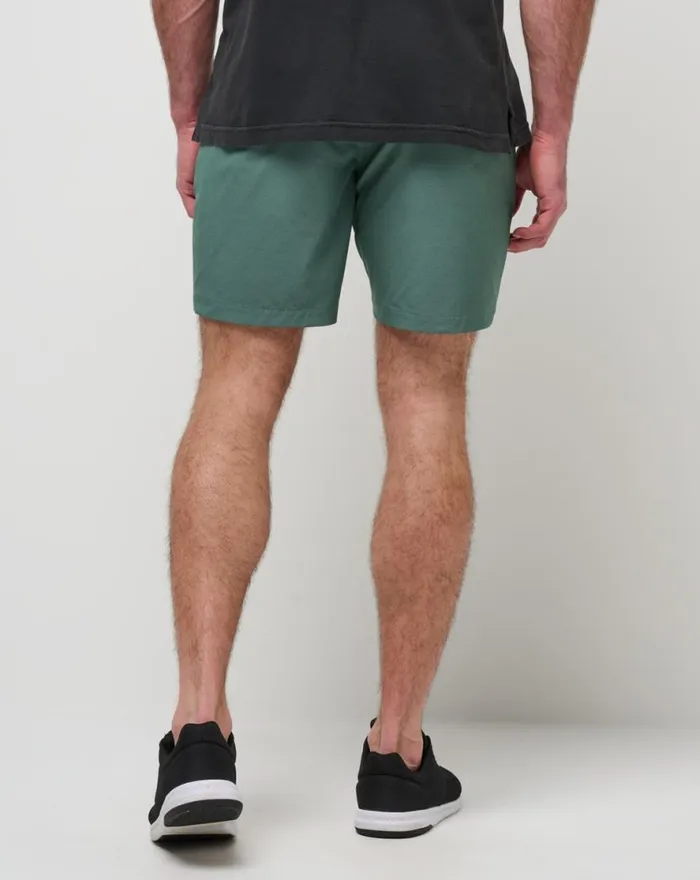 TravisMathew BAGGAGE CLAIM SHORT 7IN Balsam Green Men Shorts TravisMathew BAGGAGE CLAIM SHORT 7IN Balsam Green Men Shorts