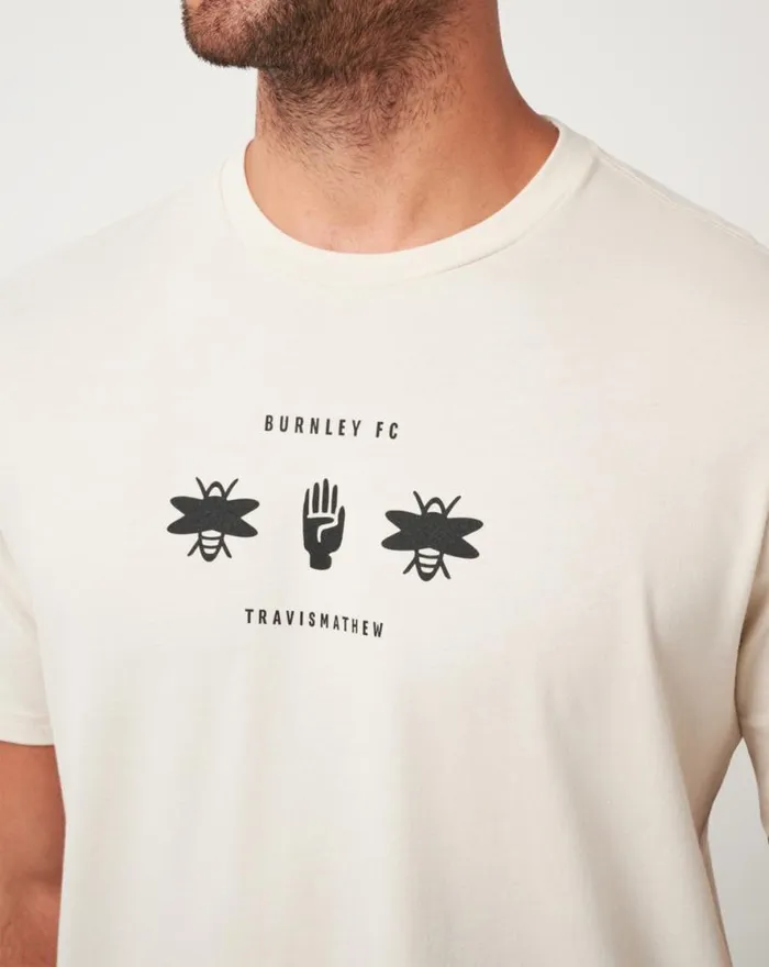 TravisMathew BURNLEY WINNING POINT TEE Moonbeam Men Tees TravisMathew BURNLEY WINNING POINT TEE Moonbeam Men Tees