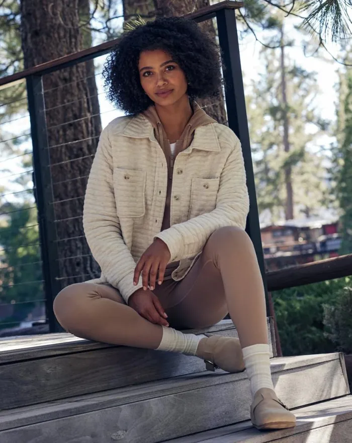 TravisMathew SERENE HORIZON SHACKET Heather Eggnog Women Jackets