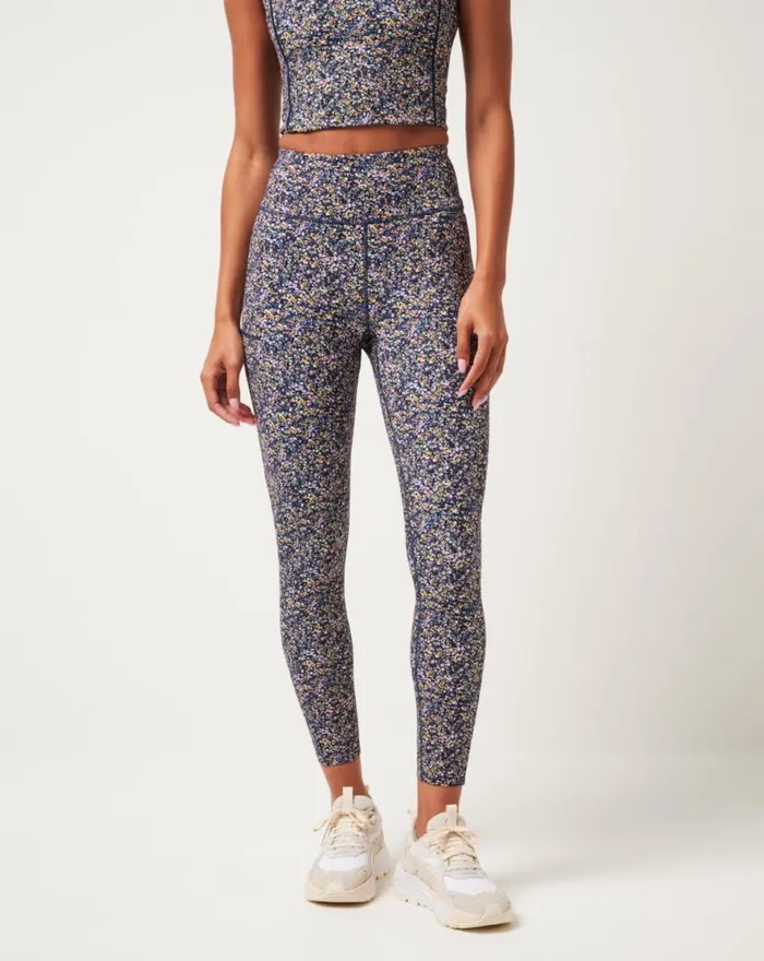TravisMathew WHERE IT COUNTS LEGGING Cream Multi Women Pants