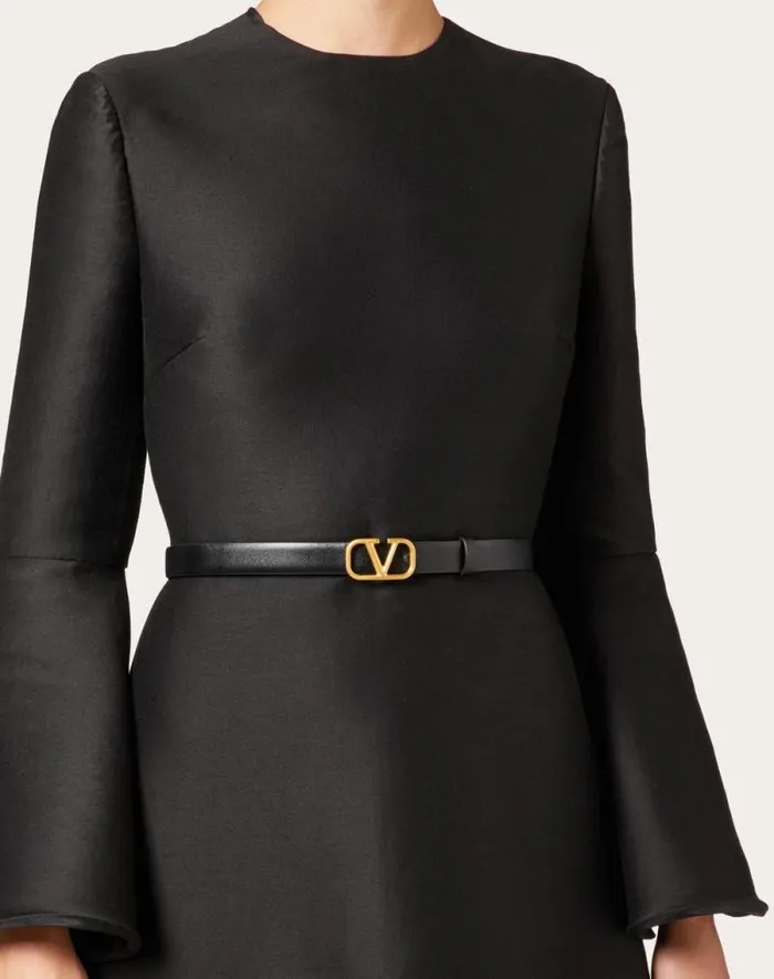 Valentino Belts Woman Reversible Vlogo Signature Belt In Glossy Calfskin 20 Mm For Woman In Blackpure Red Blackpure Red