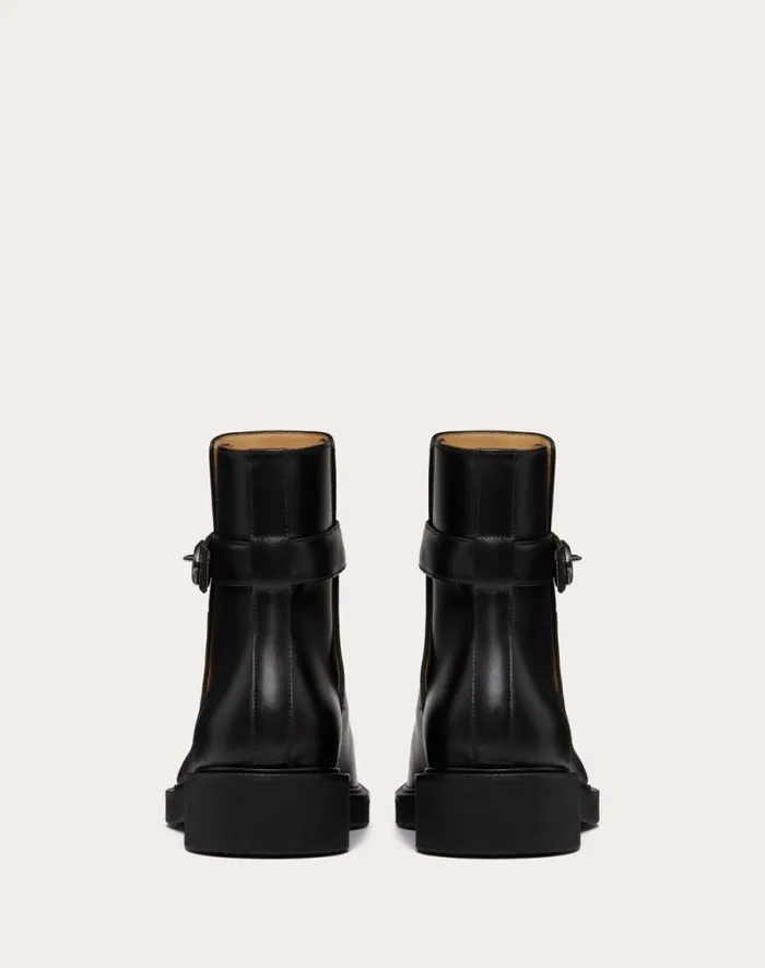 Valentino Boots Man Vlogo Locker Calfskin Ankle Boot For Man In Black Black Valentino Boots Man Vlogo Locker Calfskin Ankle Boot For Man In Black Black