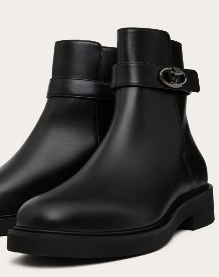 Valentino Boots Man Vlogo Locker Calfskin Ankle Boot For Man In Black Black Valentino Boots Man Vlogo Locker Calfskin Ankle Boot For Man In Black Black