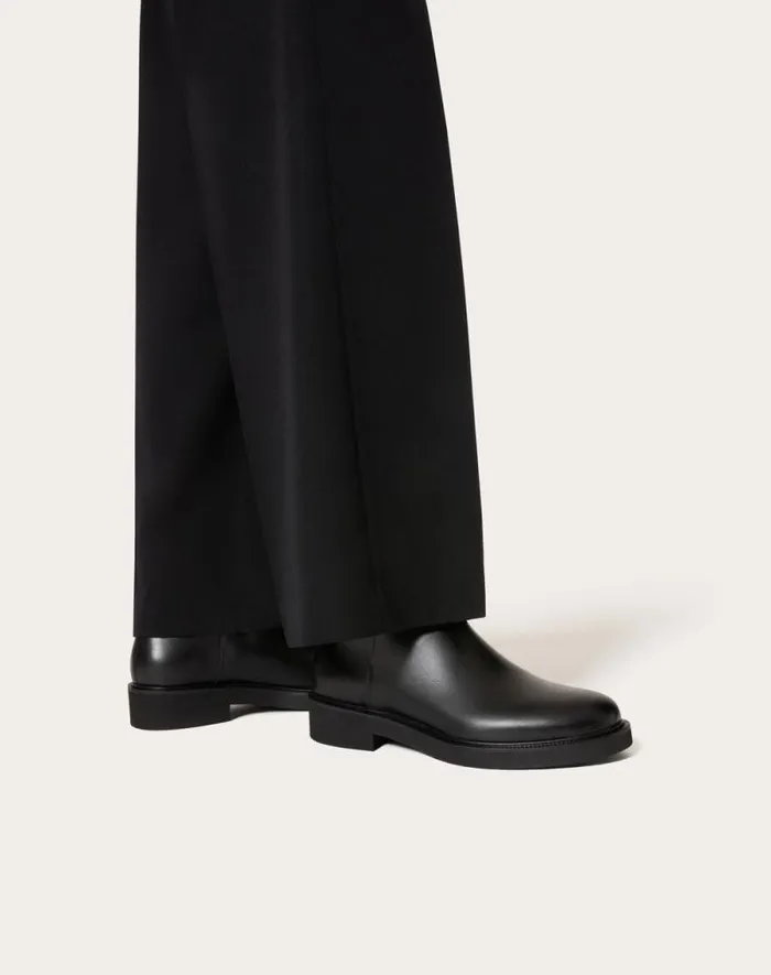 Valentino Boots Man Vlogo Locker Calfskin Ankle Boot For Man In Black Black Valentino Boots Man Vlogo Locker Calfskin Ankle Boot For Man In Black Black