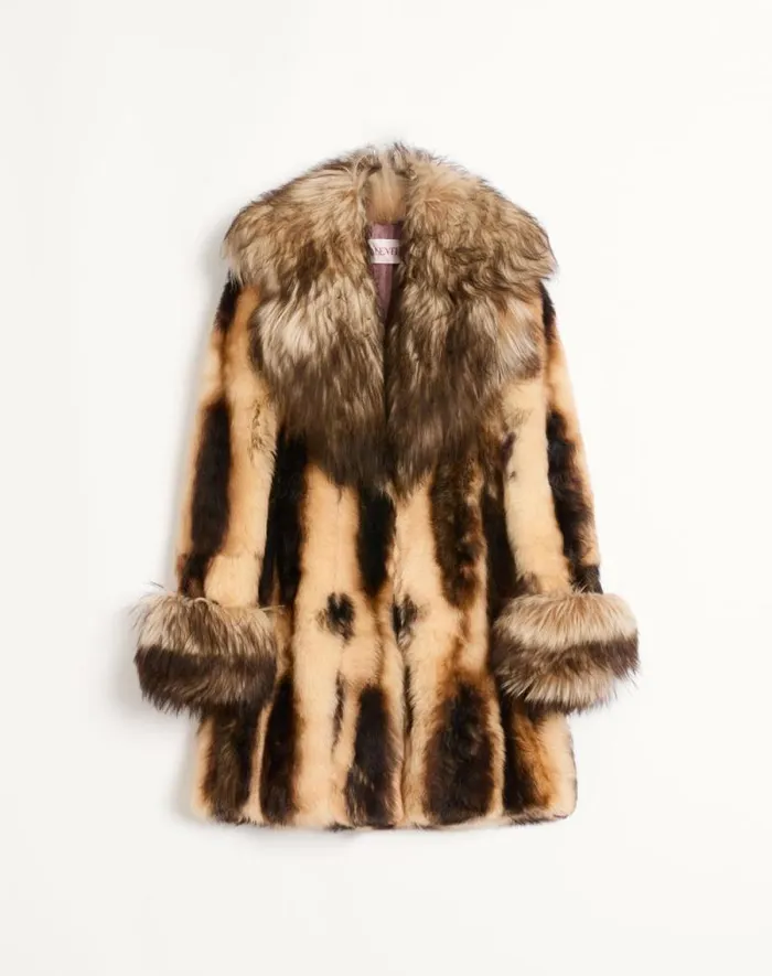 Valentino Coats And Outerwear Woman Shearling Coat For Woman In Beigebrown Beigebrown Valentino Coats And Outerwear Woman Shearling Coat For Woman In Beigebrown Beigebrown