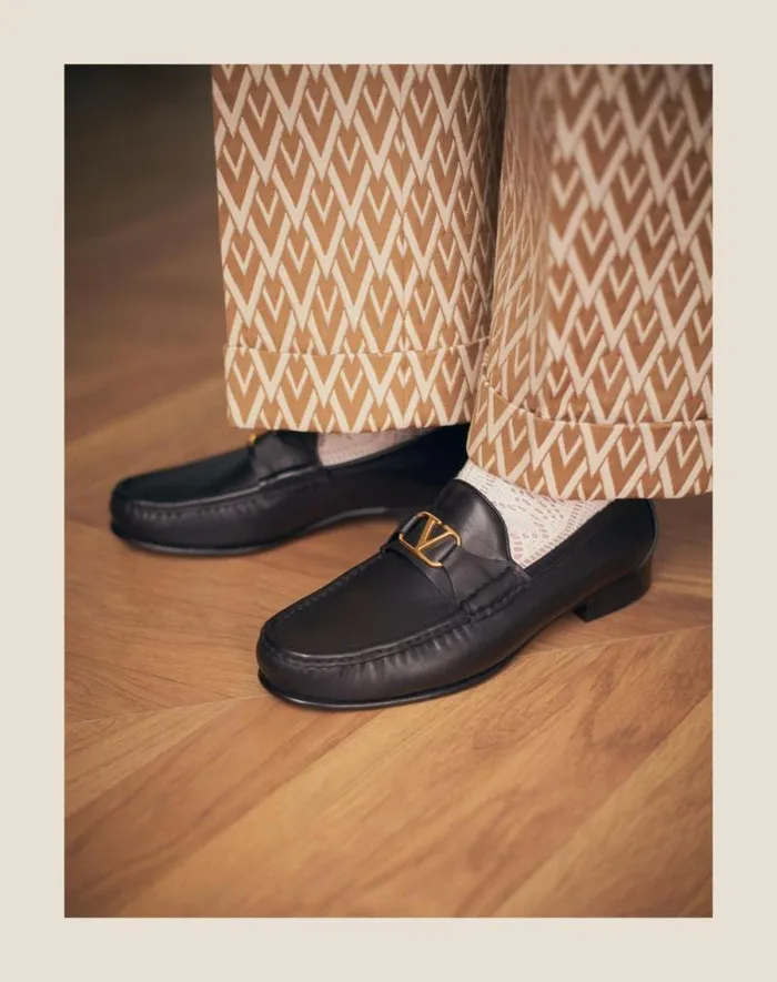 Valentino Laceups And Loafers Man Vlogo Signature Buffalo Loafer For Man In Bark Brown Bark Brown Valentino Laceups And Loafers Man Vlogo Signature Buffalo Loafer For Man In Bark Brown Bark Brown
