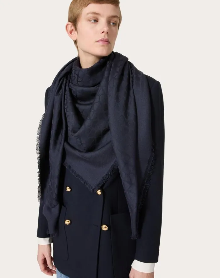 Valentino Soft Accessories Woman Toile Iconographe Wool And Silk Shawl For Woman In Navy Navy Valentino Soft Accessories Woman Toile Iconographe Wool And Silk Shawl For Woman In Navy Navy