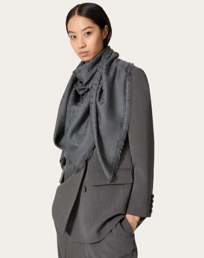 Valentino Soft Accessories Woman Toile Iconographe Wool And Silk Shawl For Woman In Navy Navy Valentino Soft Accessories Woman Toile Iconographe Wool And Silk Shawl For Woman In Navy Navy