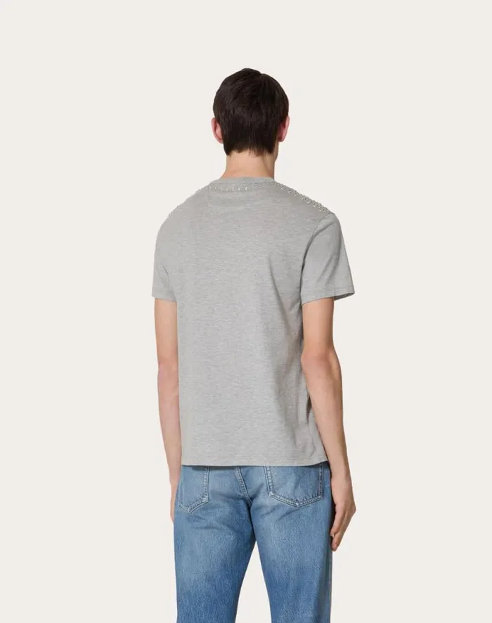 Valentino Tshirts And Sweatshirts Man Cotton Crewneck Tshirt With Cabochons For Man In Grey Grey Valentino Tshirts And Sweatshirts Man Cotton Crewneck Tshirt With Cabochons For Man In Grey Grey
