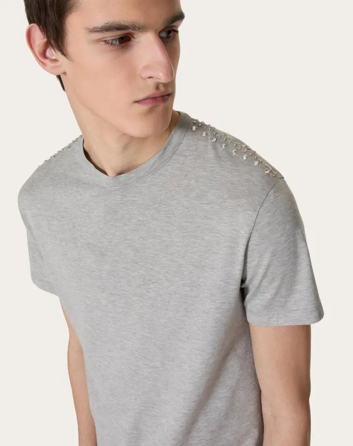 Valentino Tshirts And Sweatshirts Man Cotton Crewneck Tshirt With Cabochons For Man In Grey Grey Valentino Tshirts And Sweatshirts Man Cotton Crewneck Tshirt With Cabochons For Man In Grey Grey