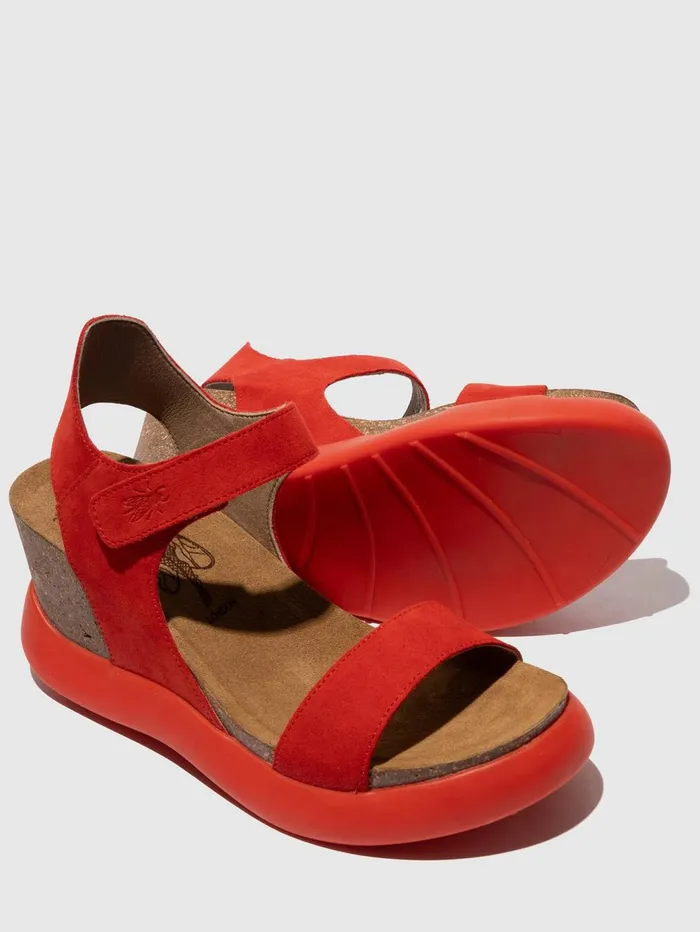 Velcro Sandals GOGO967FLY SUEDE SCARLET Women Fly London Sandals