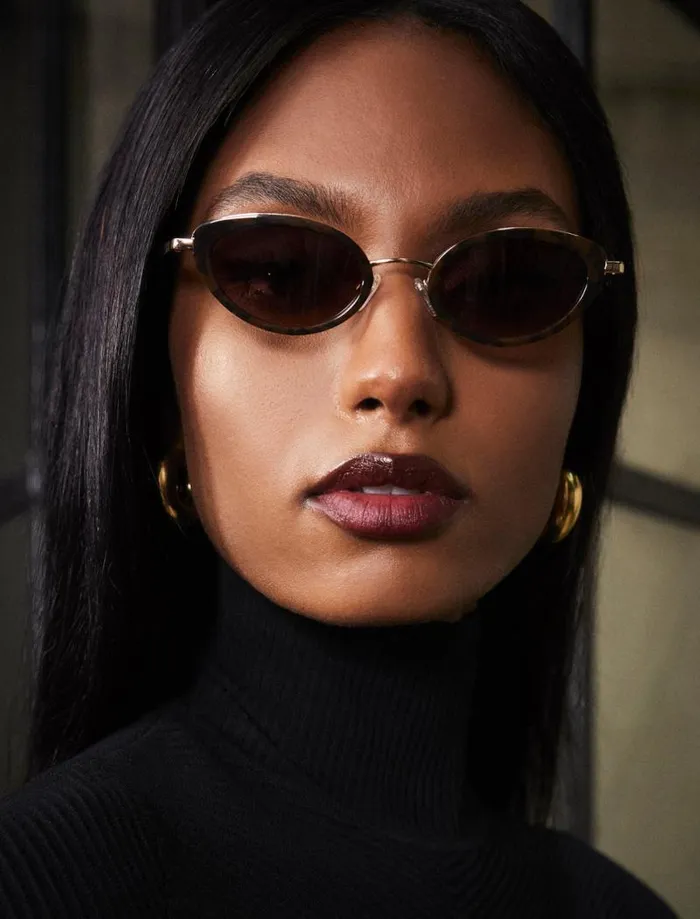 Women 1994 Oval Classic Sunglasses Golddemi BCBG Sunglasses