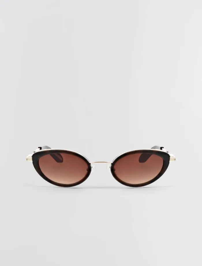 Women 1994 Oval Classic Sunglasses Golddemi BCBG Sunglasses