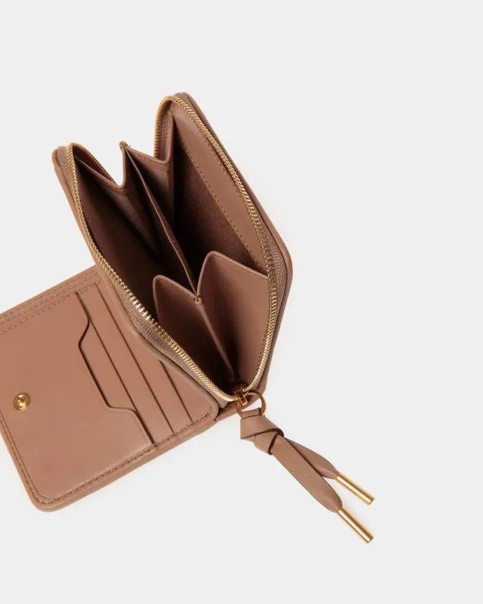 Women Bally Wallets and Card Holders Bally Essential Wallet In Praline Beige Leather Beige