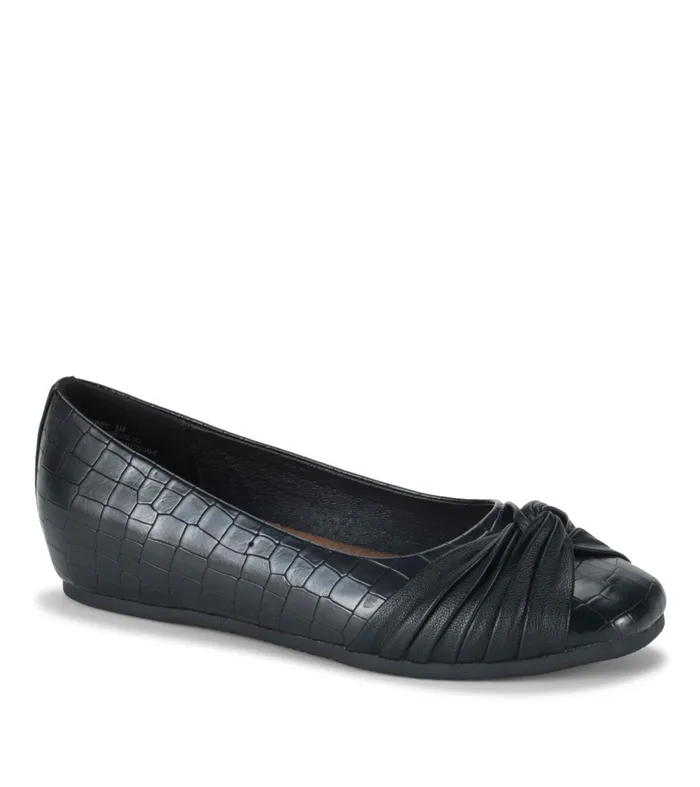 Women Baretraps Flats and Loafers Chainey Casual Flat Black Croco