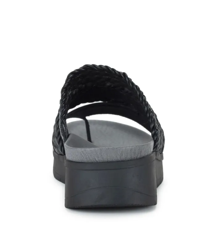 Women Baretraps Slides and Slip On Sandals Gwendalyn Slide Sandal Black