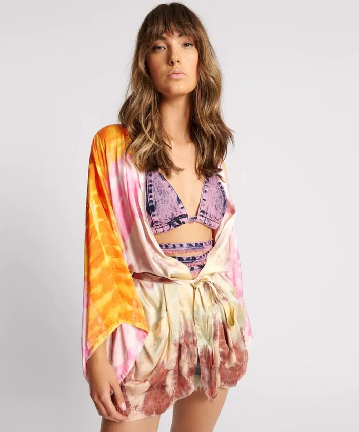 Women MIRAGE HAND DYED SATIN KIMONO One Teaspoon Jackets